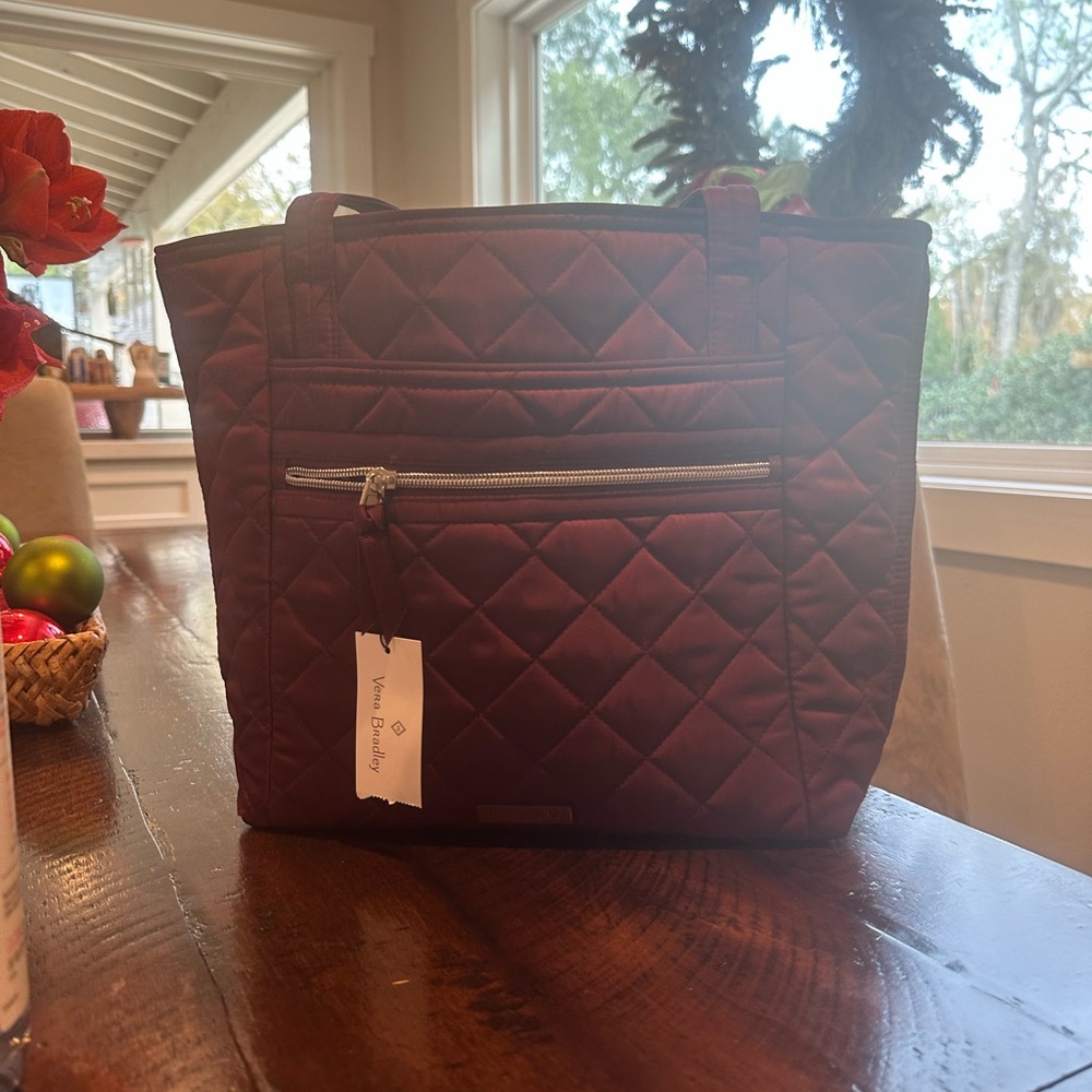NWT Small Vera Tote Petit Fourre-Toute Vera Rasin Color